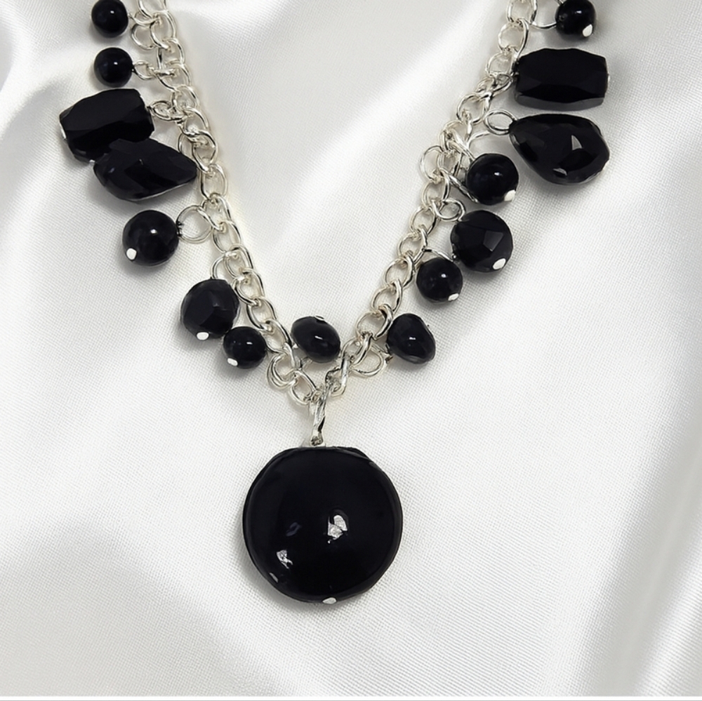 Polished 20 inches Silver tone Chain Black Beaded Charm Necklace